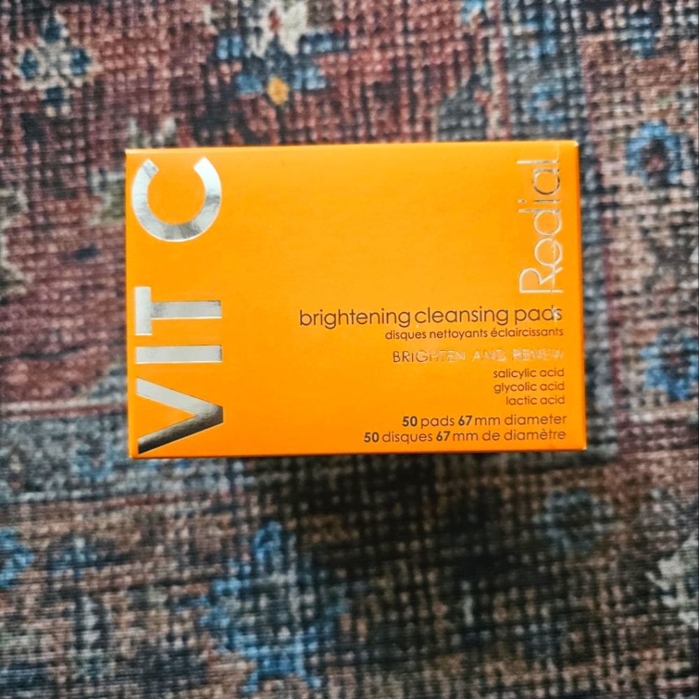 Rodial brightening cleansing pads